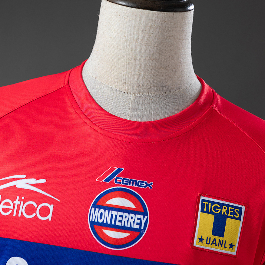 Tigres UANL 01_02 Away Retro Jersey – Replica Football Soccer Shirt – S–XXL