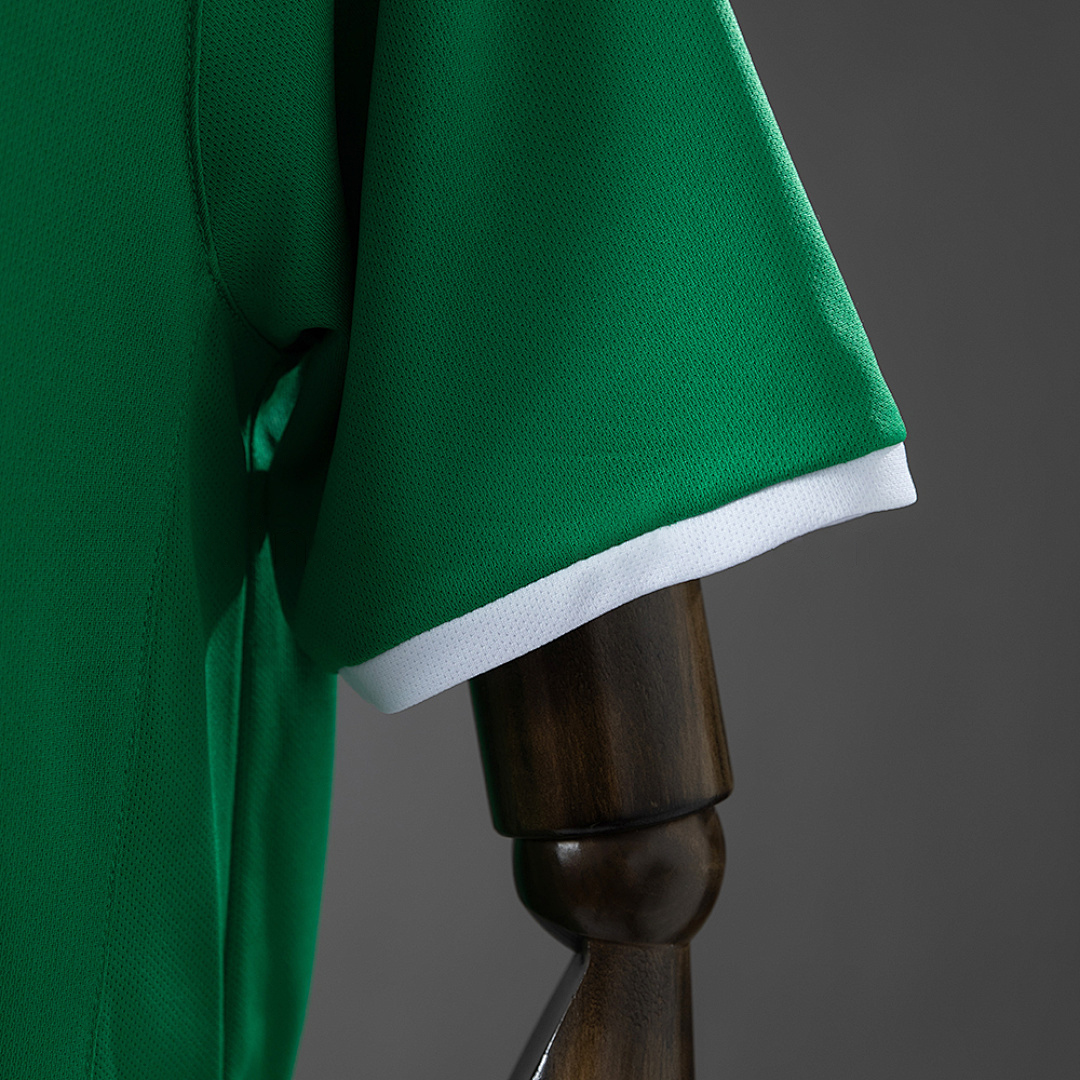 Wolfsburg 08_09 Home Retro Jersey – Replica Football Soccer Shirt – S–XXL