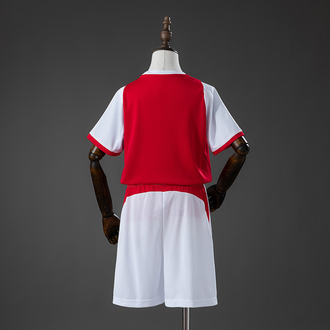 Arsenal 02_04 Home Retro Kids Kit Jersey – Replica Football Soccer Shirt – Size 16–28
