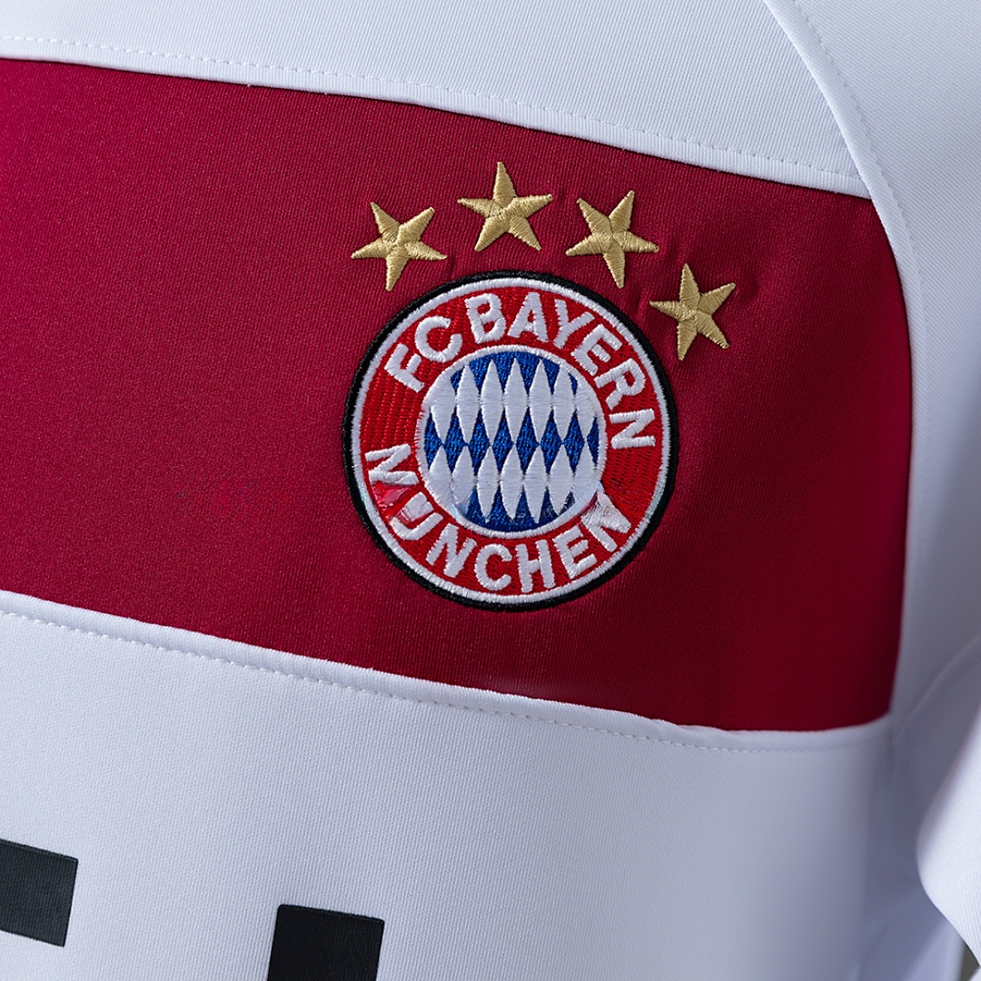 Bayern Munich 25/26 Long-Sleeved Sweatshirt – Replica Football Soccer Top – M–4XL