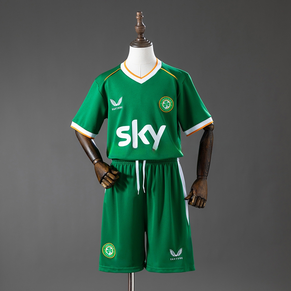 Ireland 2026 Home Kids Kit – Replica Football Soccer Shirt – Size 16–28