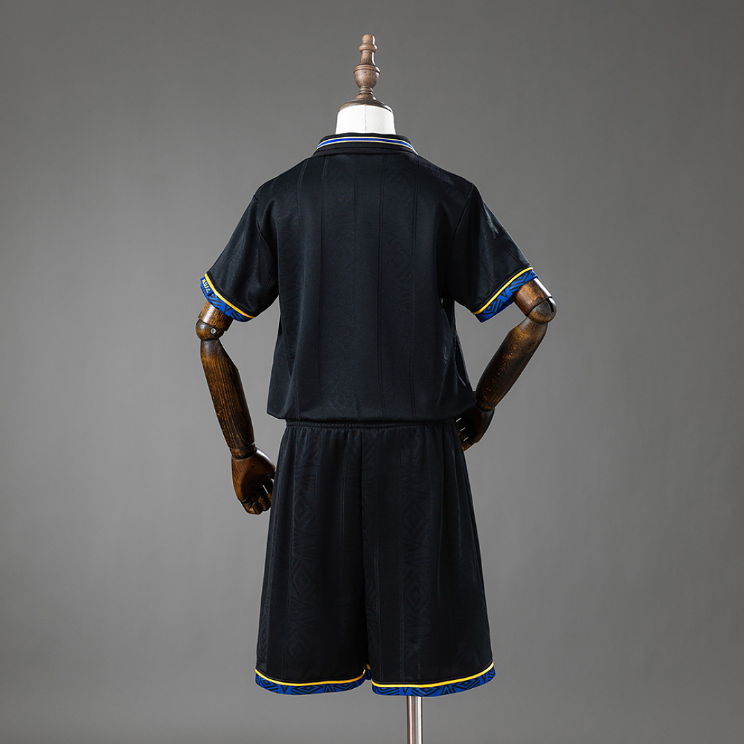M-U 93_94 Away Retro Kids Kit Jersey – Replica Football Soccer Shirt – Size 16–28
