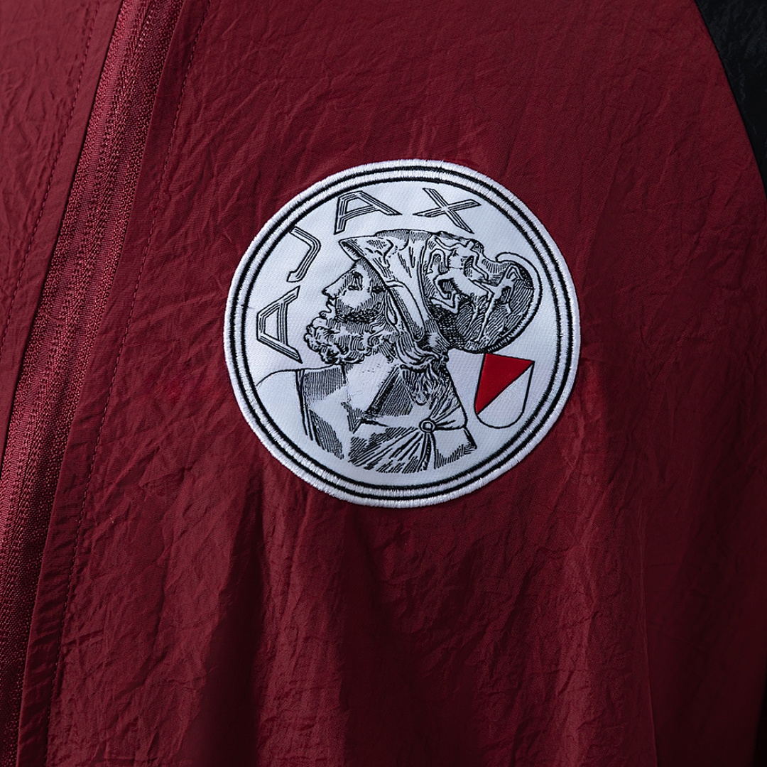 Ajax 25/26 Windbreaker – Crimson – Replica Football Soccer Jacket – S–3XL