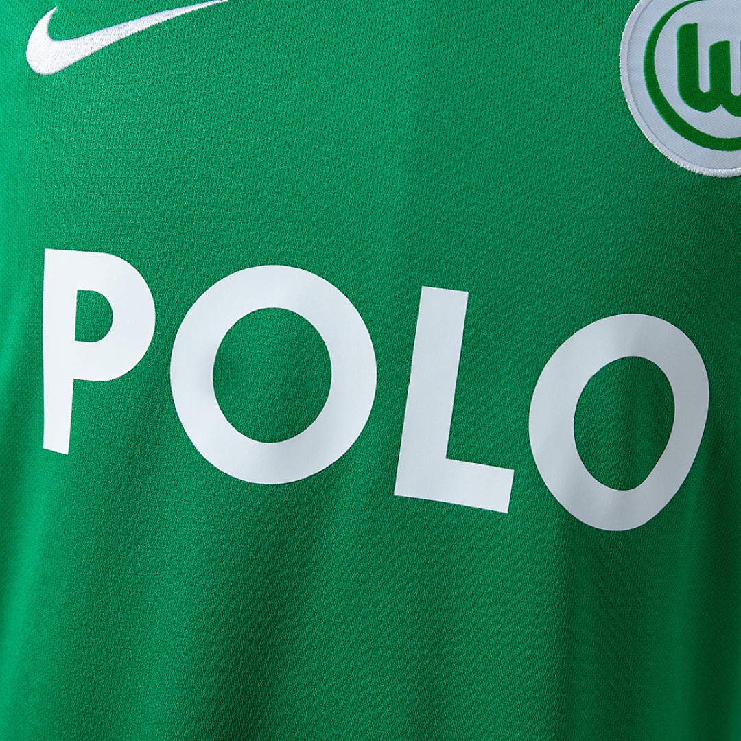 Wolfsburg 08_09 Home Retro Jersey – Replica Football Soccer Shirt – S–XXL