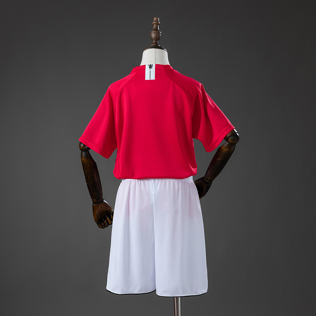 M-U 07_08 Home Retro Kids Kit Jersey – Replica Football Soccer Shirt – Size 16–28