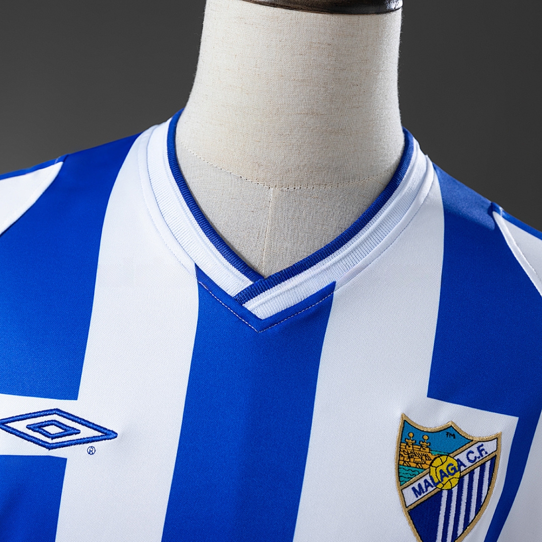 Malaga 01_02 Home Retro Jersey – Replica Football Soccer Shirt – S–XXL