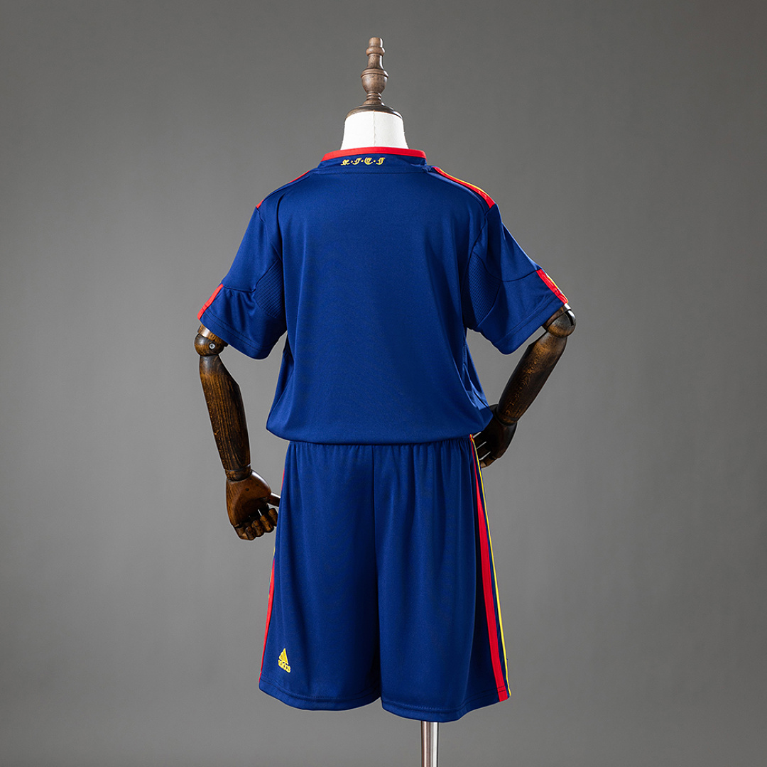 Spain 2010 Away Retro Kids Kit Jersey – Replica Football Soccer Shirt – Size 16–28