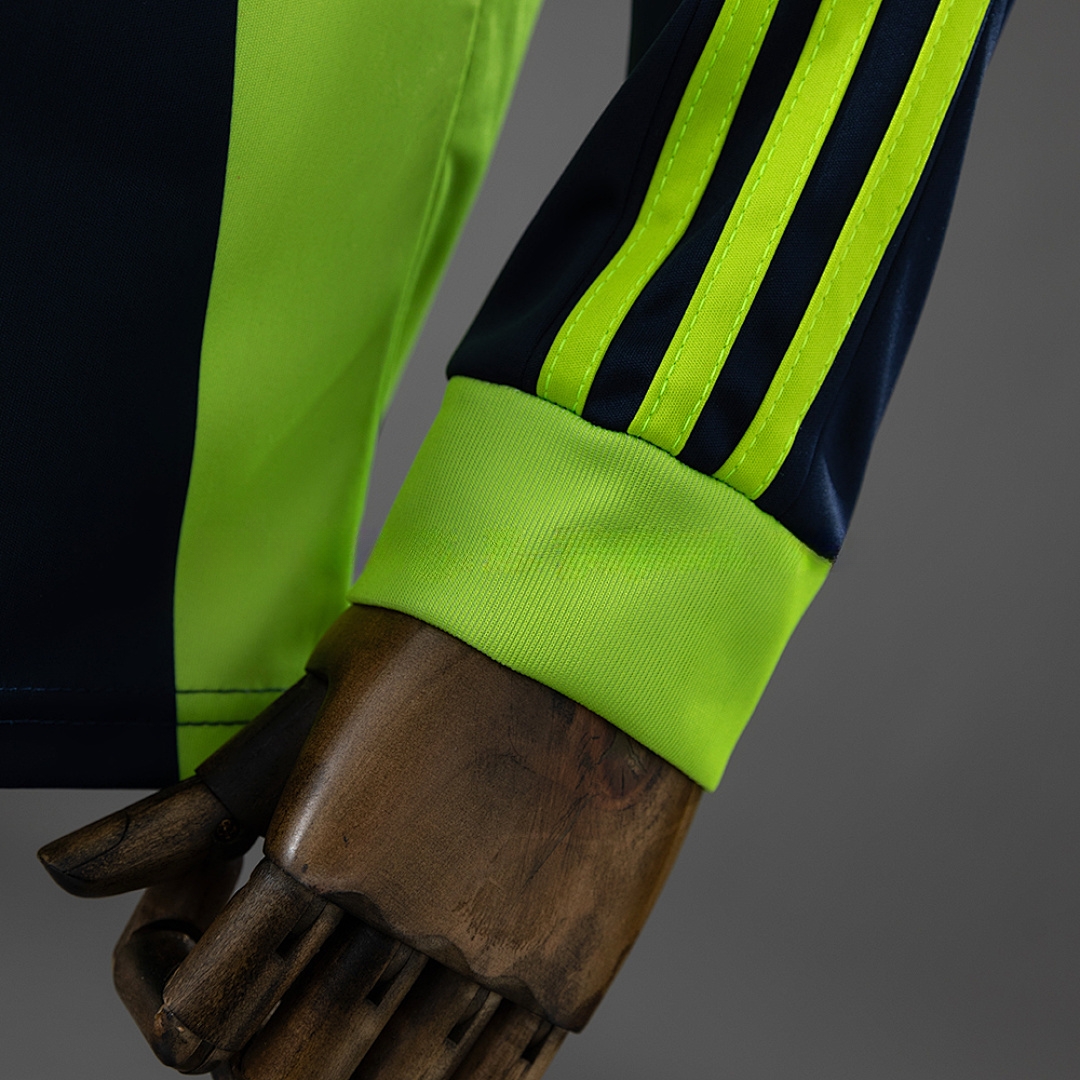 Real Madrid 99_00 Retro GK Long Sleeve Jersey – Replica Football Soccer Shirt – S–XXL
