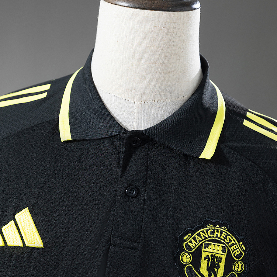 M-U 25_26 POLO - Black – Replica Football Soccer Shirt – S–XXL