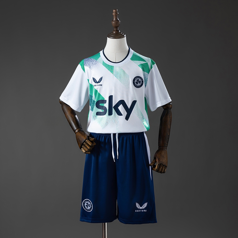 Ireland 2026 Away Kids Kit – Replica Football Soccer Shirt – Size 16–28