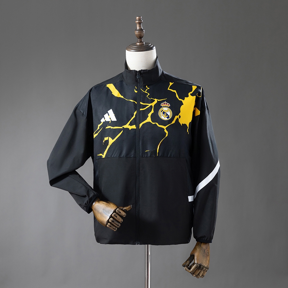 Real Madrid 25/26 Avengers Pre-Match Windbreaker – Black – Replica Football Soccer Jacket – S–3XL
