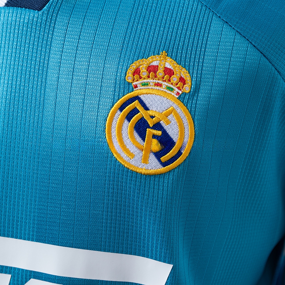 Real Madrid 99_00 Third Away Long-Sleeved Retro Jersey – Replica Football Soccer Shirt – S–XXL