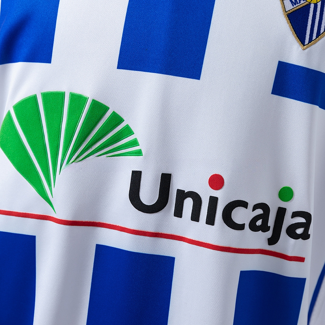 Malaga 01_02 Home Retro Jersey – Replica Football Soccer Shirt – S–XXL