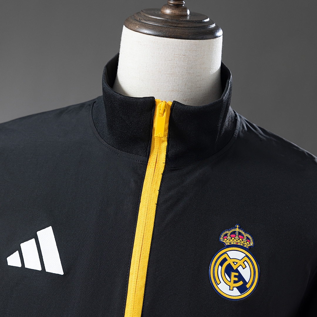 Real Madrid 25/26 Windbreaker – Black – Replica Football Soccer Jacket – S–3XL