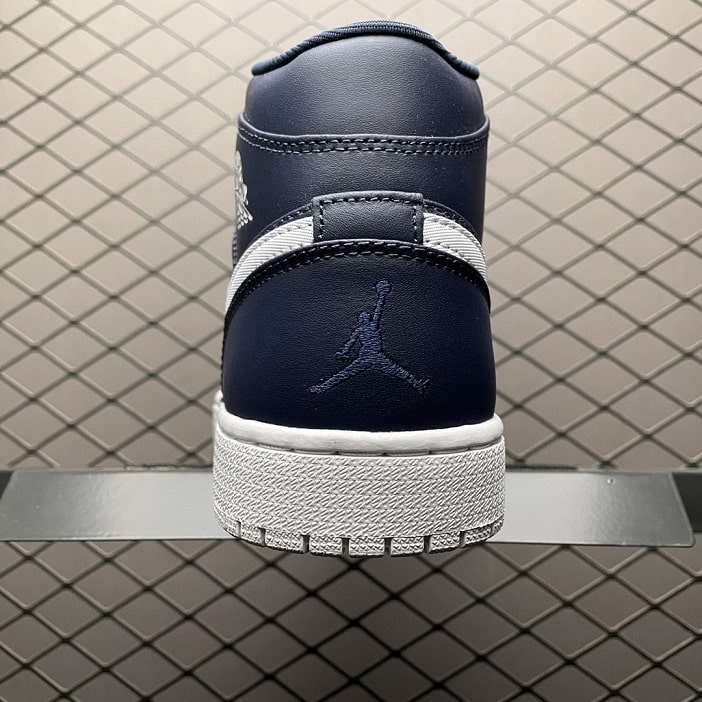 Air Jordan 1 Retro Mid Obsidian White