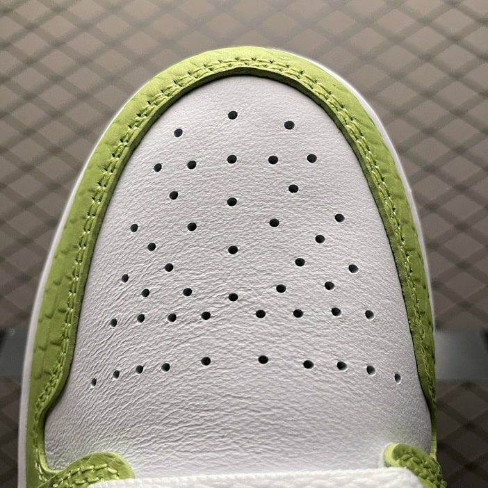 Air Jordan 1 Mid Green Python (W)