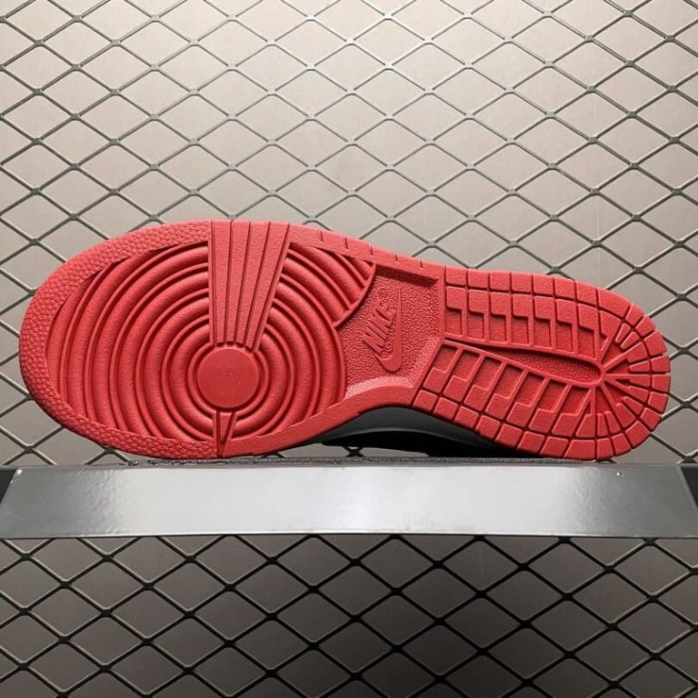 Dunk Low Retro Medium Grey Varsity Red UNLV (2021)