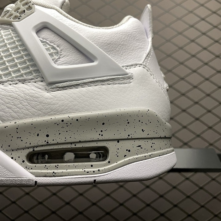 Air Jordan 4 Retro White Oreo