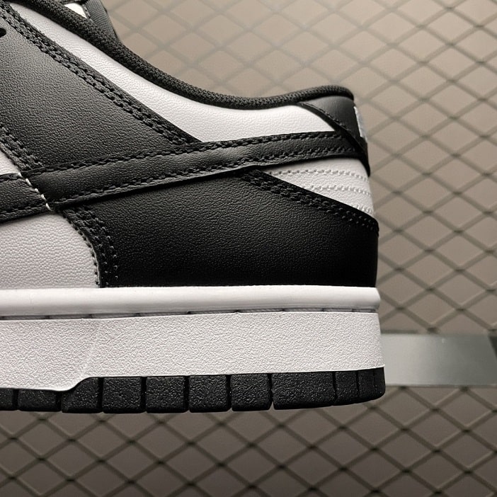 Dunk Low Retro White Black Panda (2021)