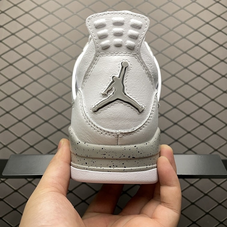 Air Jordan 4 Retro White Oreo
