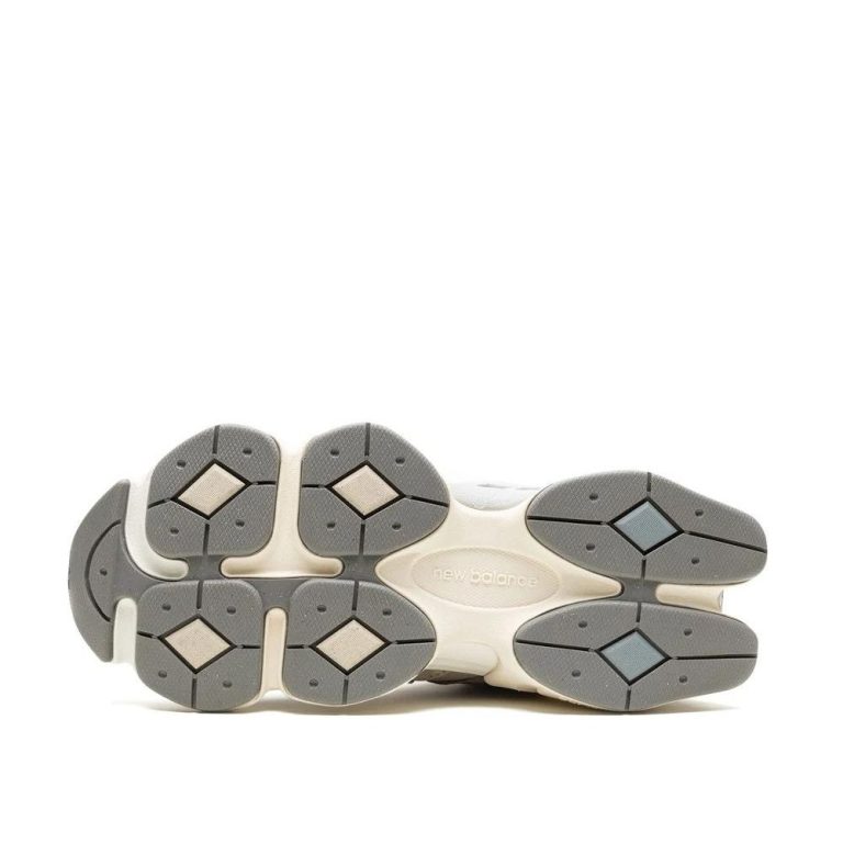 New Balance 9060 Sea Salt Blue