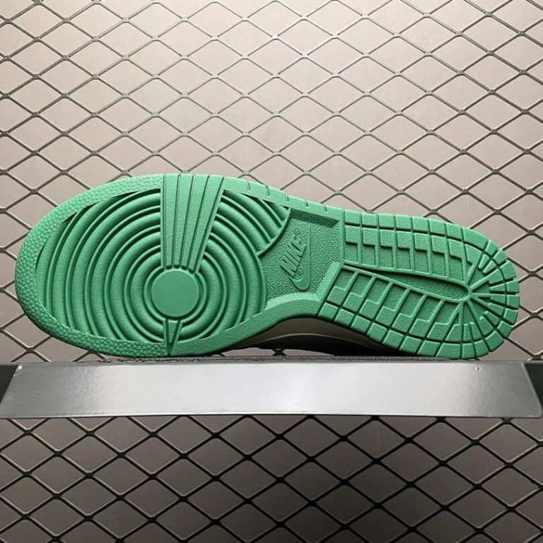 Dunk Low SE Lottery Pack Malachite Green