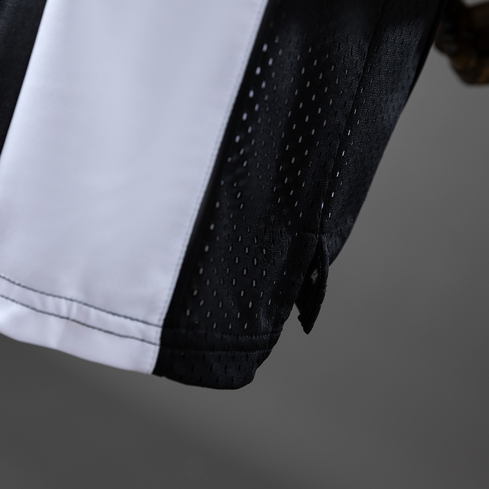 Juventus 1997/98 Home Long Sleeve Retro Jersey – Vintage Replica Football Soccer Shirt – S–XXL