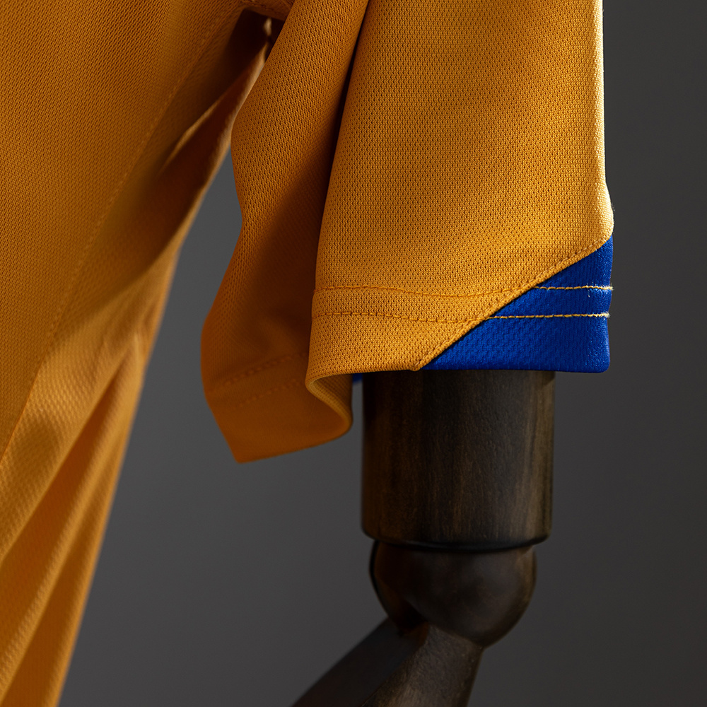 Juventus 2005/06 Third Away Retro Jersey – Vintage Replica Football Soccer Shirt – S–XXL