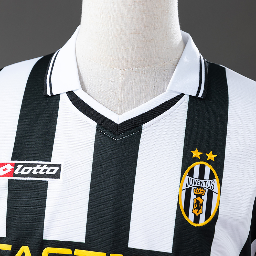 Juventus 2001/02 Home Retro Jersey – Vintage Replica Football Soccer Shirt – S–XXL