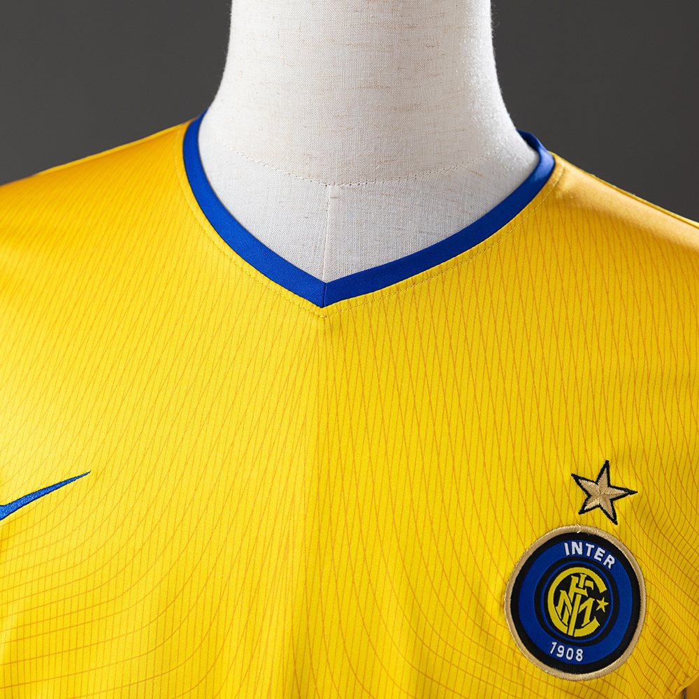 Inter Milan 2002/03 Away Retro Jersey – Vintage Replica Football Soccer Shirt – S–XXL