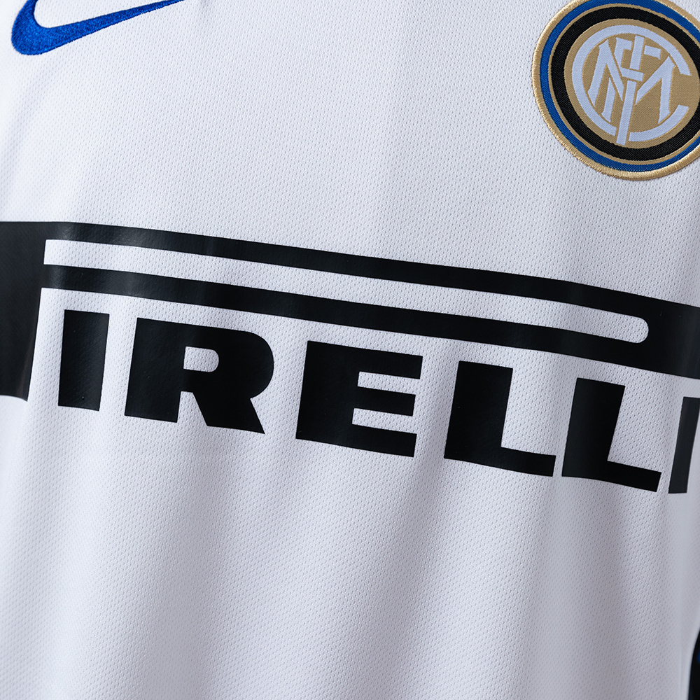 Inter Milan 2010/11 Away Retro Jersey – Vintage Replica Football Soccer Shirt – S–XXL