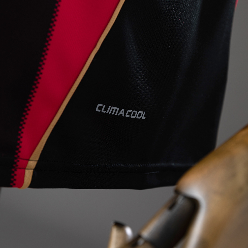 AC Milan 2011/12 Home Retro Jersey – Vintage Replica Football Soccer Shirt – S–XXL