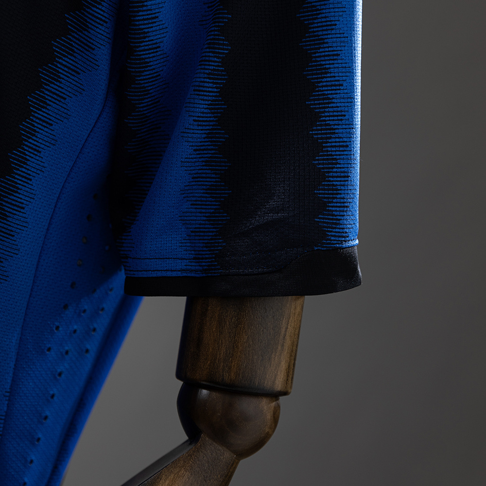 Inter Milan 2010/11 Home Retro Jersey – Vintage Replica Football Soccer Shirt – S–XXL