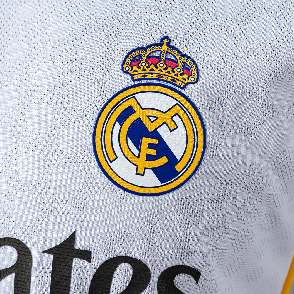 Real Madrid 25/26 Home Long Sleeve Player Version Jersey – Replica Football Soccer Shirt – Size S–3XL