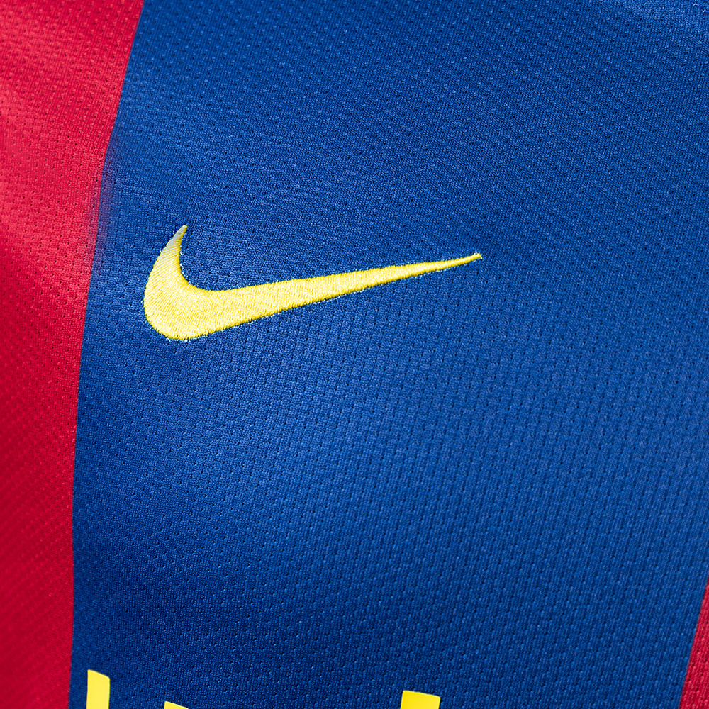 Barcelona 2006/07 Player Version Retro Home Jersey – Vintage Replica Football Soccer Shirt – S–3XL