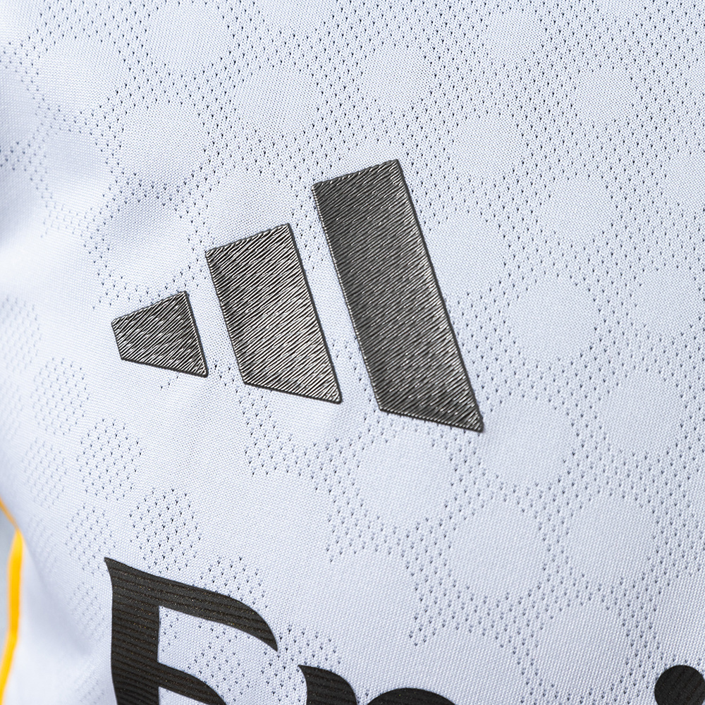 Real Madrid 25/26 Home Long Sleeve Player Version Jersey – Replica Football Soccer Shirt – Size S–3XL