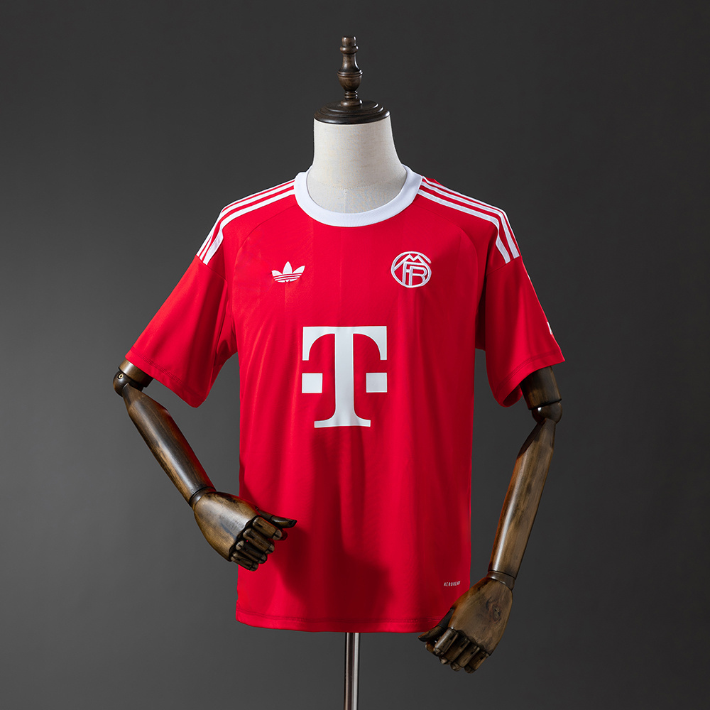 Bayern Munich 25/26 Goalkeeper Jersey – Replica Football Soccer Shirt – Size S–4XL