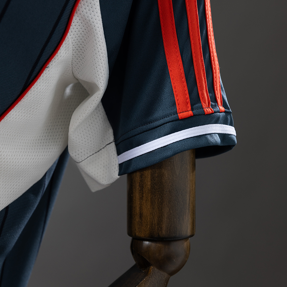 Bayern Munich 25/26 US Pack Full-Button Baseball Jersey Black – Replica Football Soccer Shirt – Size S–4XL