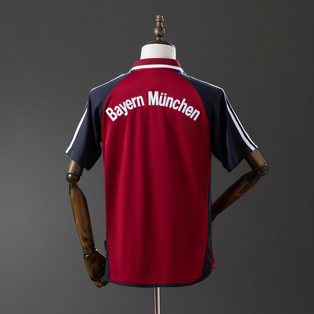 Bayern Munich 2001/02 Home Retro Jersey – Vintage Replica Football Soccer Shirt – Size S–XXL