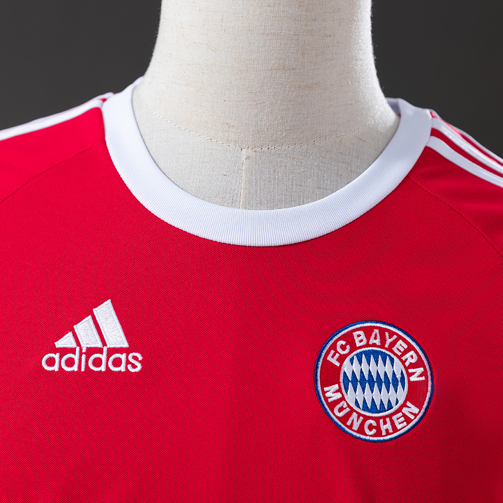 Bayern Munich 2001/02 UEFA Europa League Home Retro Jersey – Vintage Replica Football Soccer Shirt – Size S–XXL