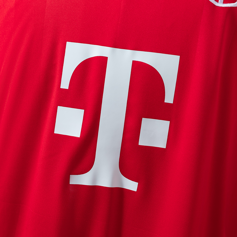 Bayern Munich 25/26 Goalkeeper Jersey – Replica Football Soccer Shirt – Size S–4XL