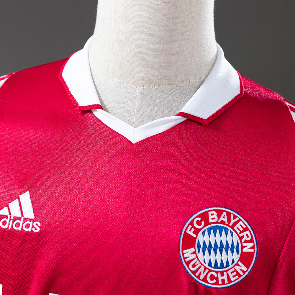 Bayern Munich 2003/04 Home Retro Jersey – Vintage Replica Football Soccer Shirt – Size S–XXL