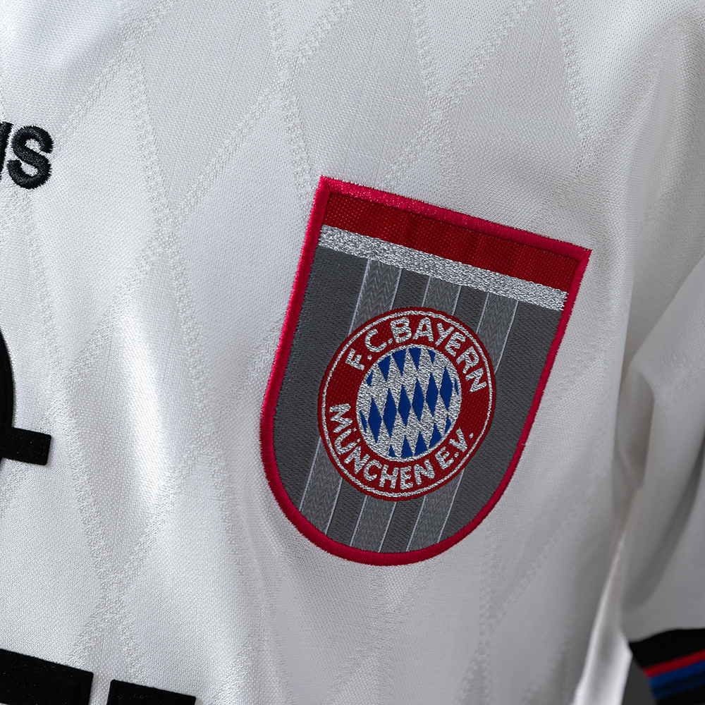 Bayern Munich 1996/98 Away Retro Jersey – Vintage Replica Football Soccer Shirt – Size S–XXL