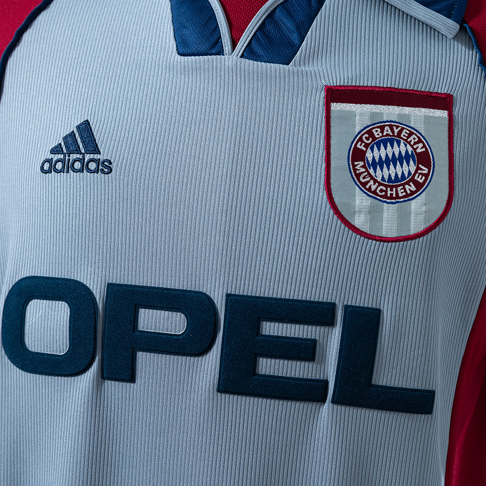 Bayern Munich 1998/99 Away Retro Jersey – Vintage Replica Football Soccer Shirt – Size S–XXL