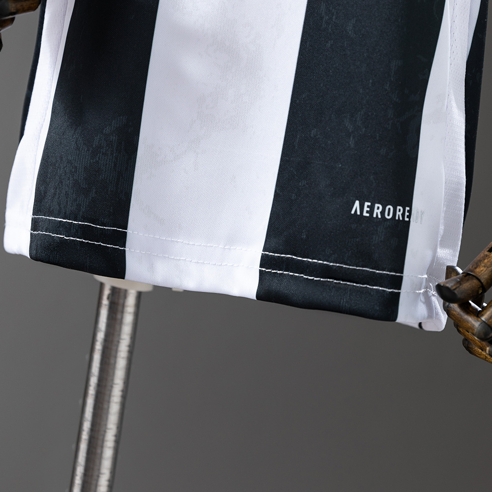 Juventus 24/25 Home Kids Kit Jersey – Replica Football Soccer Shirt – Size 16–28