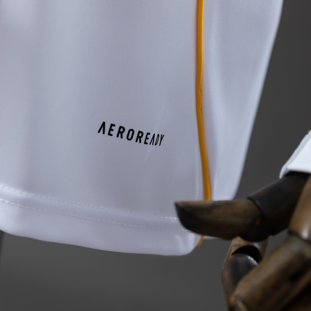 Real Madrid 25/26 Home Long Sleeve Jersey – Replica Football Soccer Shirt – S–4XL