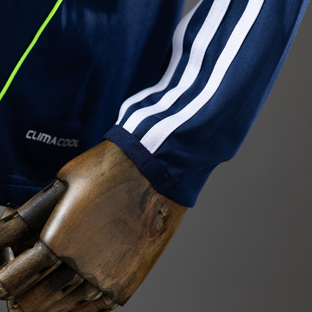 Real Madrid 2010/11 Away Long Sleeve Retro Jersey – Vintage Replica Football Soccer Shirt – S–XXL