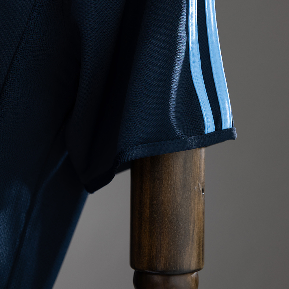 Real Madrid 2004/05 Away Retro Jersey – Vintage Replica Football Soccer Shirt – S–XXL