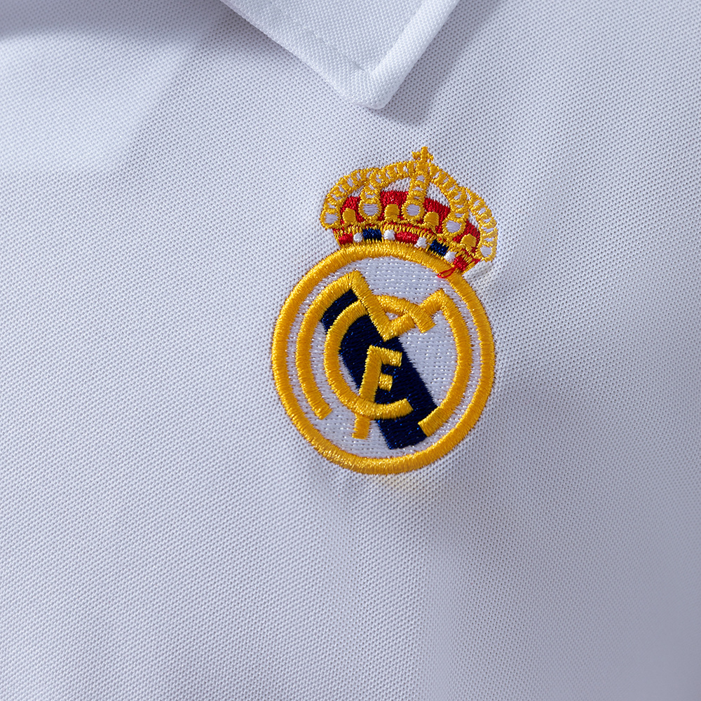 Real Madrid 2001/02 Home (UEFA Champions League) Retro Jersey – Vintage Replica Football Soccer Shirt – S–XXL