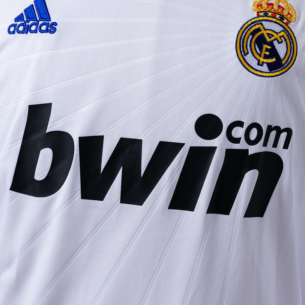 Real Madrid 2010/11 Home Long Sleeve Retro Jersey – Vintage Replica Football Soccer Shirt – S–XXL